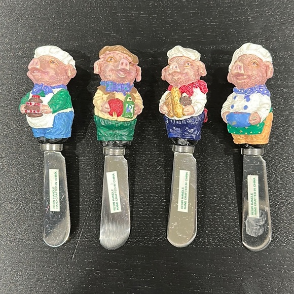 Boston Warehouse Pig Chef Butter Knife & Cheese Spreader Set of 4 - Picture 1 of 6